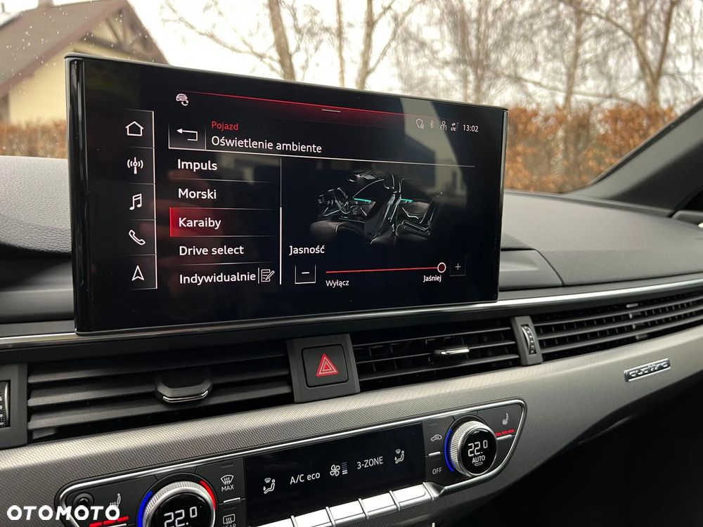 Audi A4 Avant 40 TDI quattro S tronic S line - 28