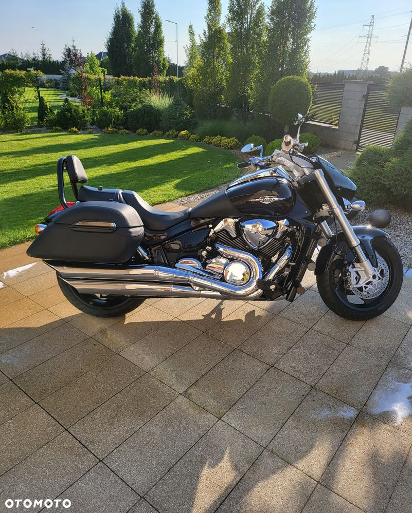 Suzuki Intruder - 4