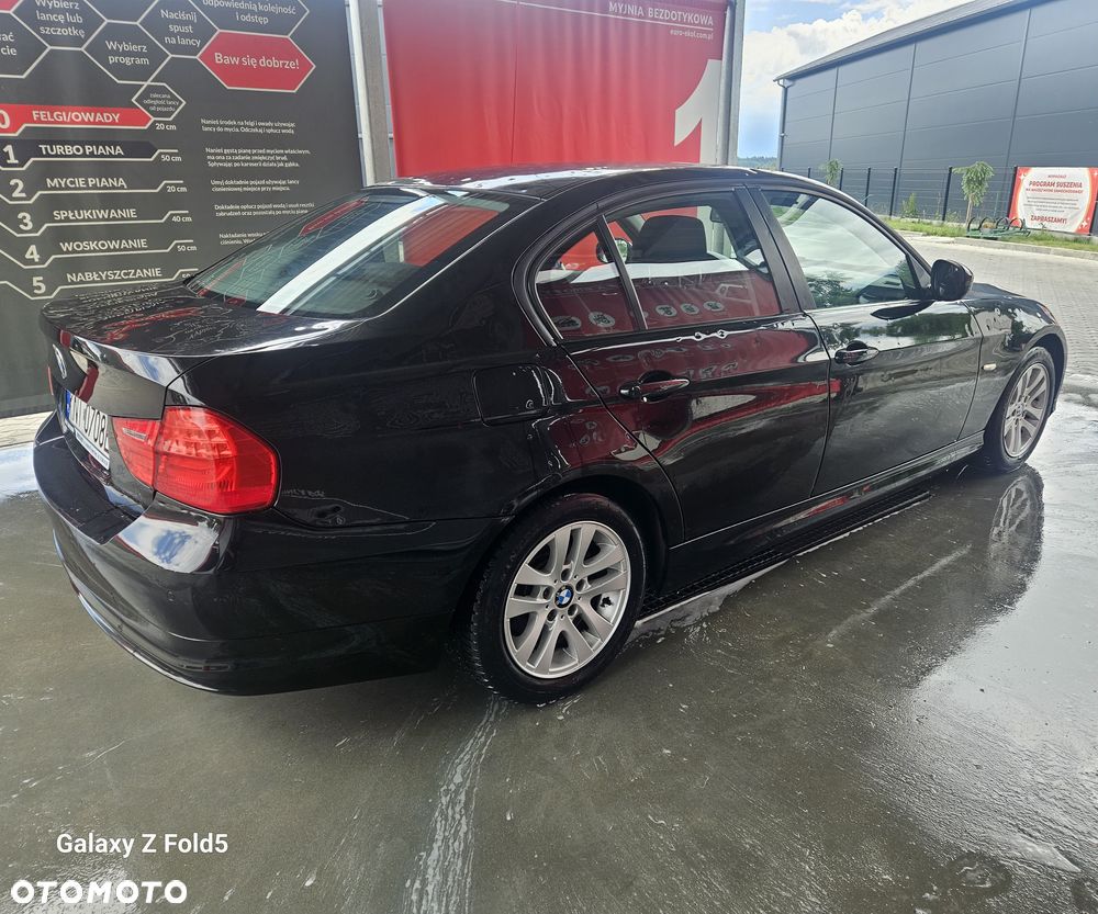 BMW Seria 3 318d EU6 - 8
