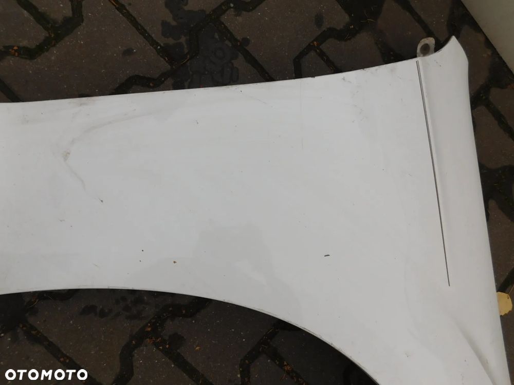 błotnik prawy przód CHRYSLER 300S LANCIA THEMA - 4