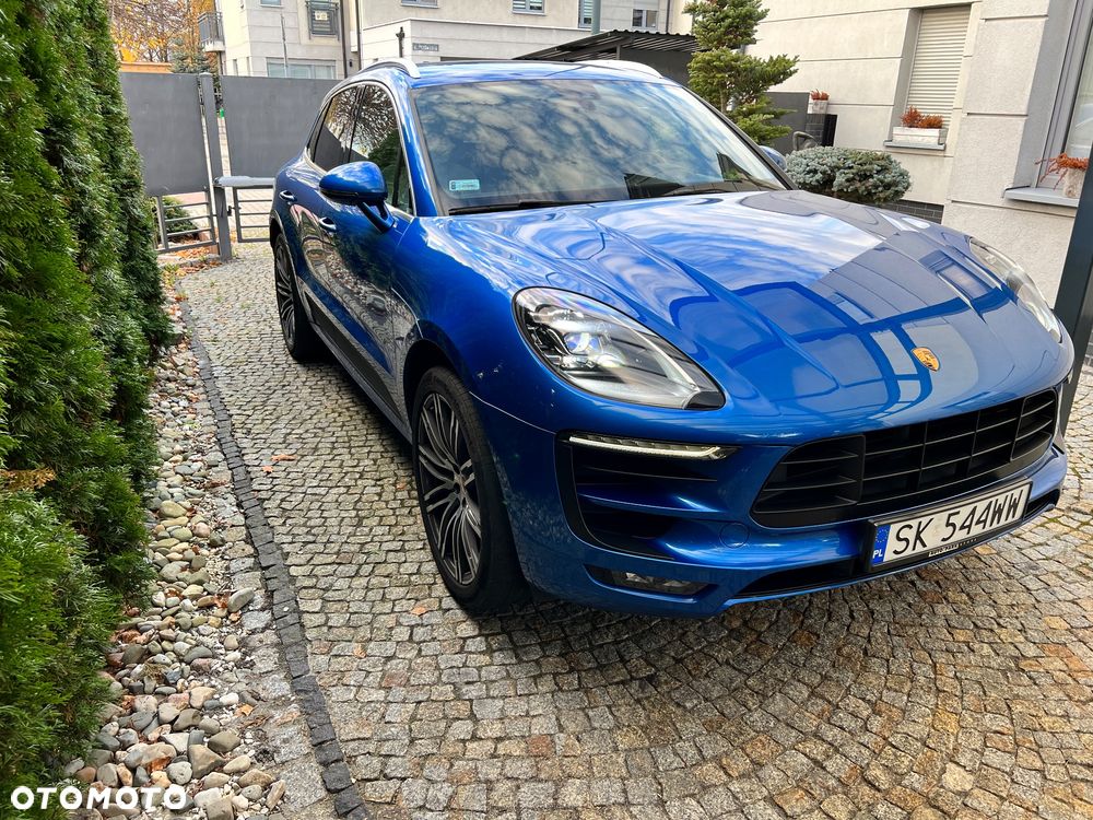 Porsche Macan - 1