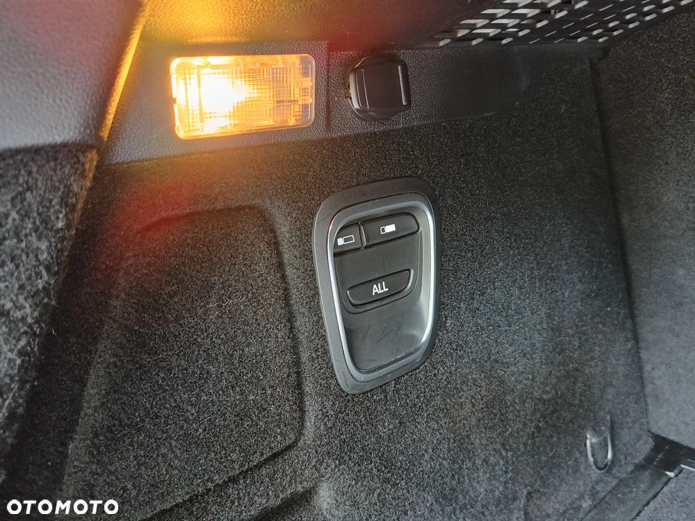 Renault Scenic - 32