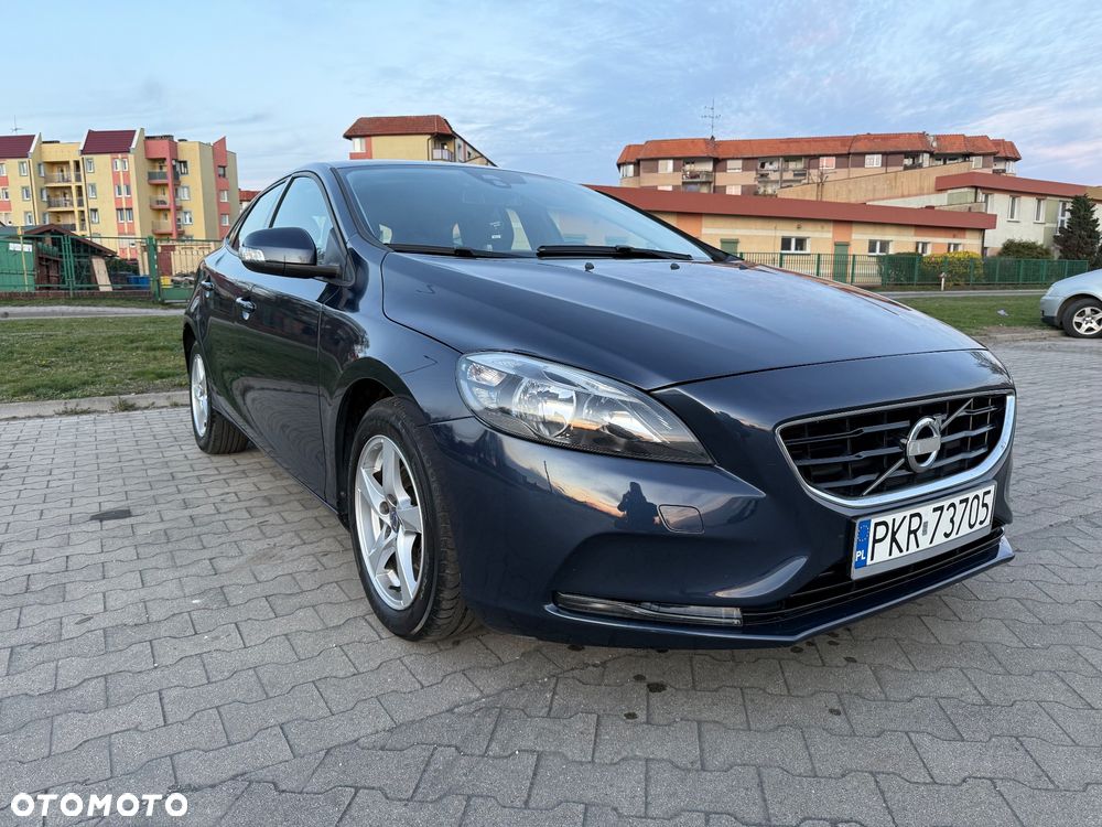 Volvo V40 D2 - 2