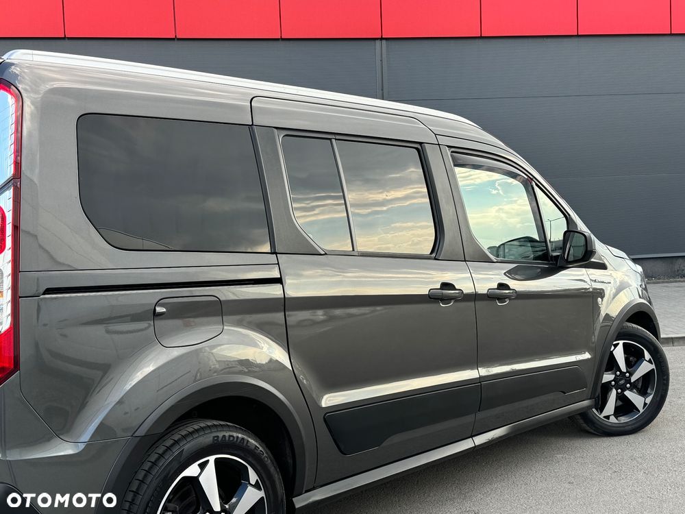 Ford Tourneo Connect Grand - 17
