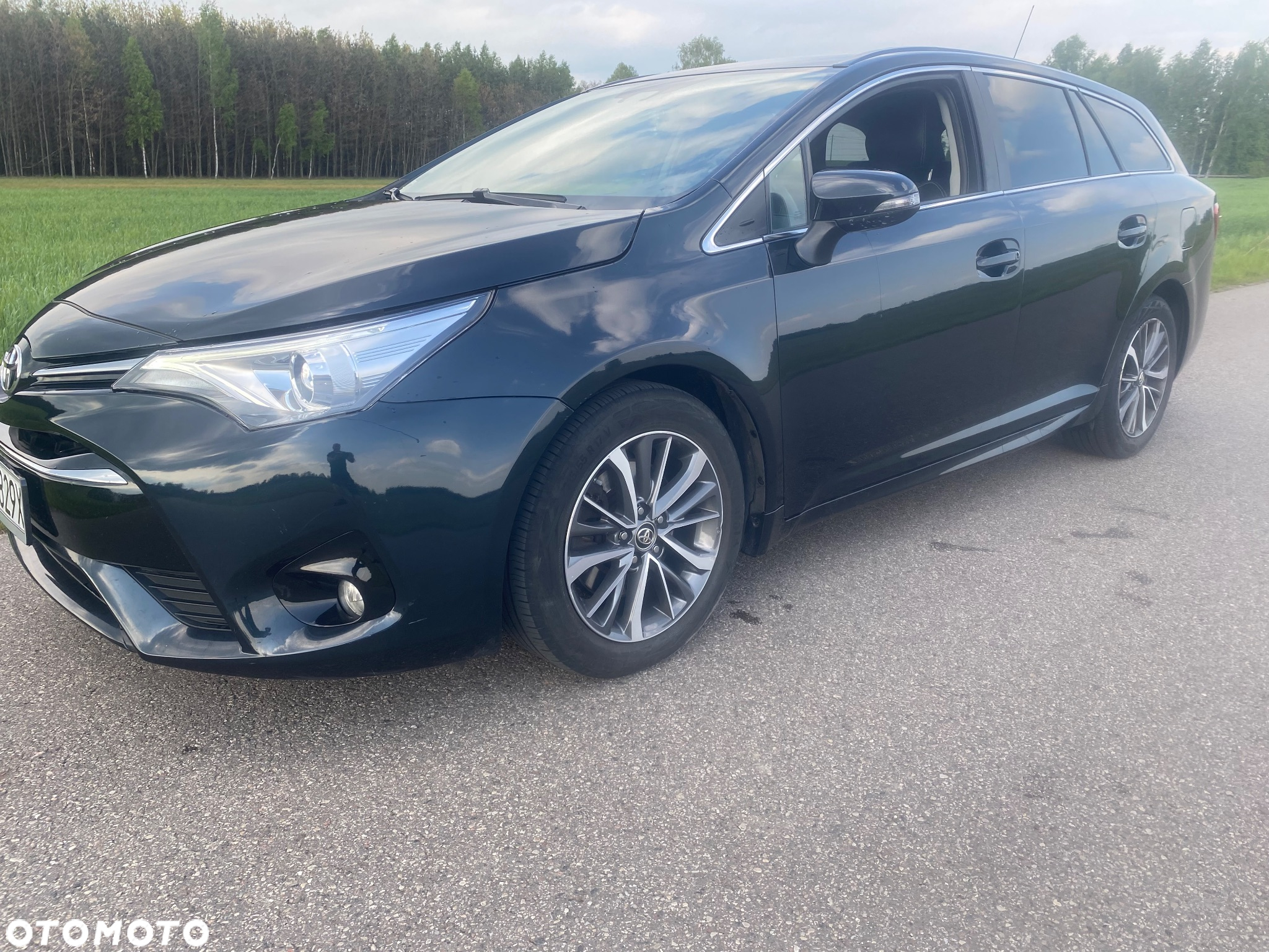 Toyota Avensis 2.0 D-4D Prestige - 2