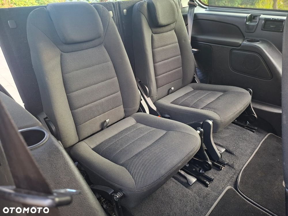 Ford Galaxy - 17