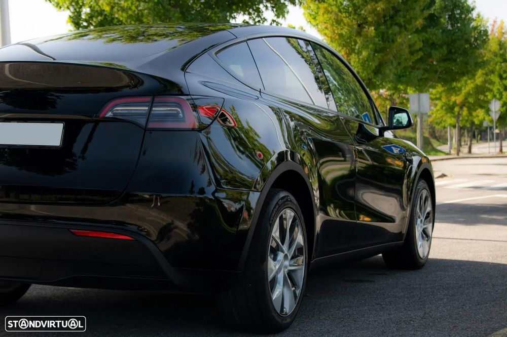 Tesla Model Y RWD - 11