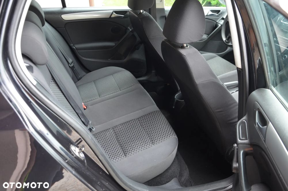 Volkswagen Golf - 5