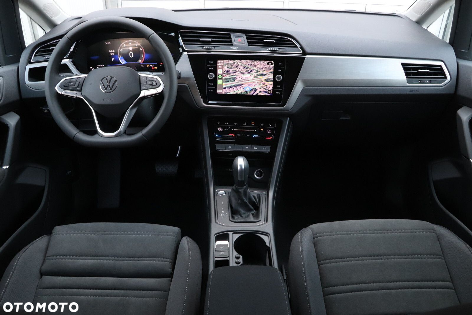 Volkswagen Touran - 13