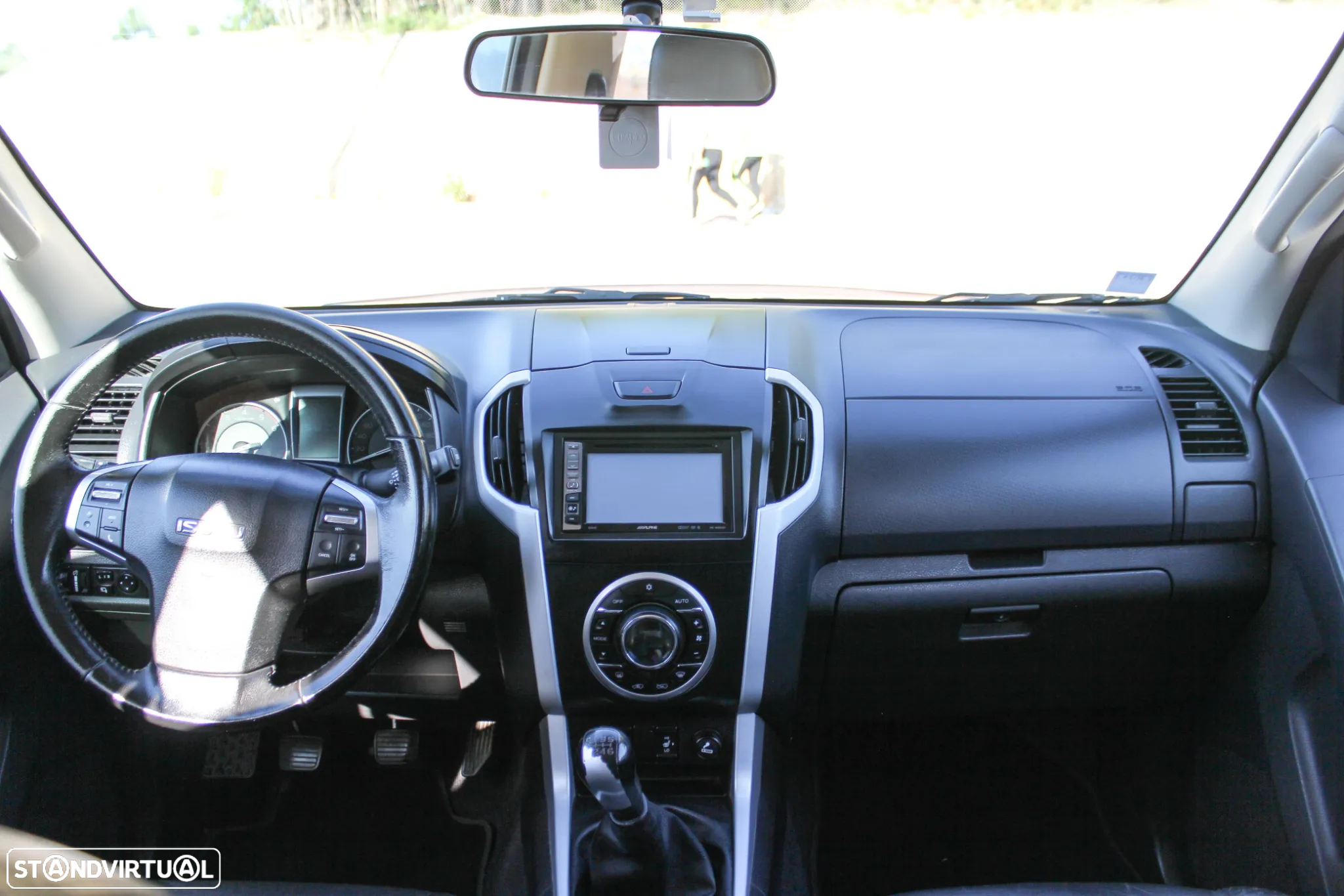 Isuzu D-Max 2.5 DTi CD 4WD LS Sport Edition - 18