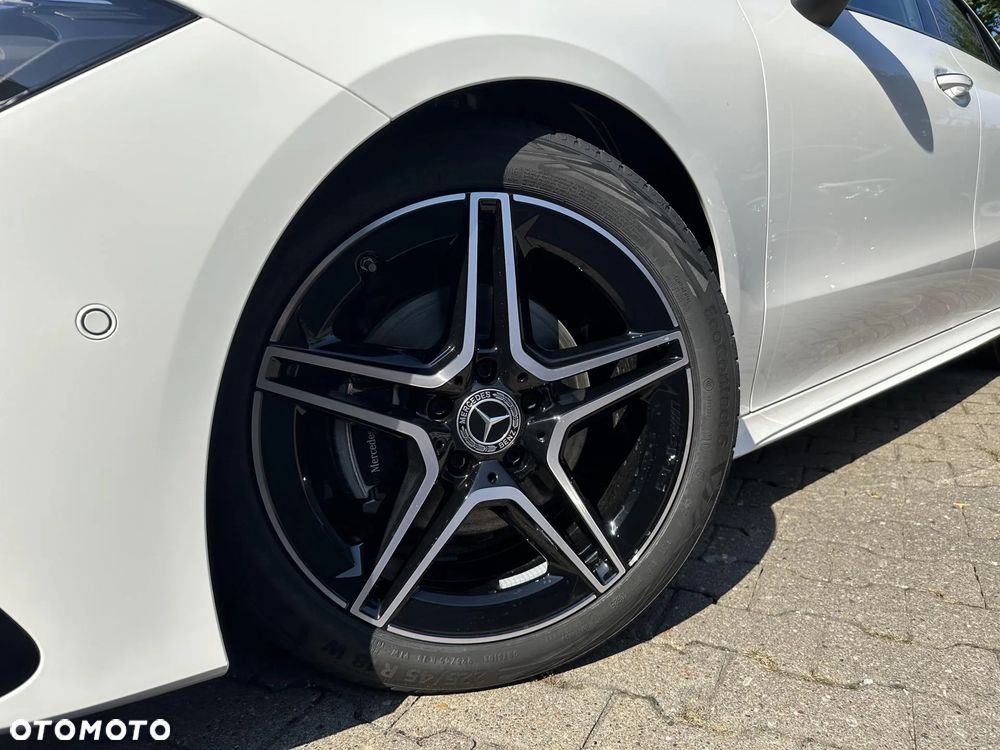 Mercedes-Benz CLA 180 AMG Line 7G-DCT - 6