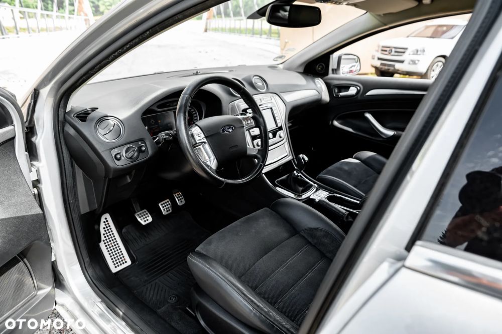 Ford Mondeo 2.5 Titanium X - 8