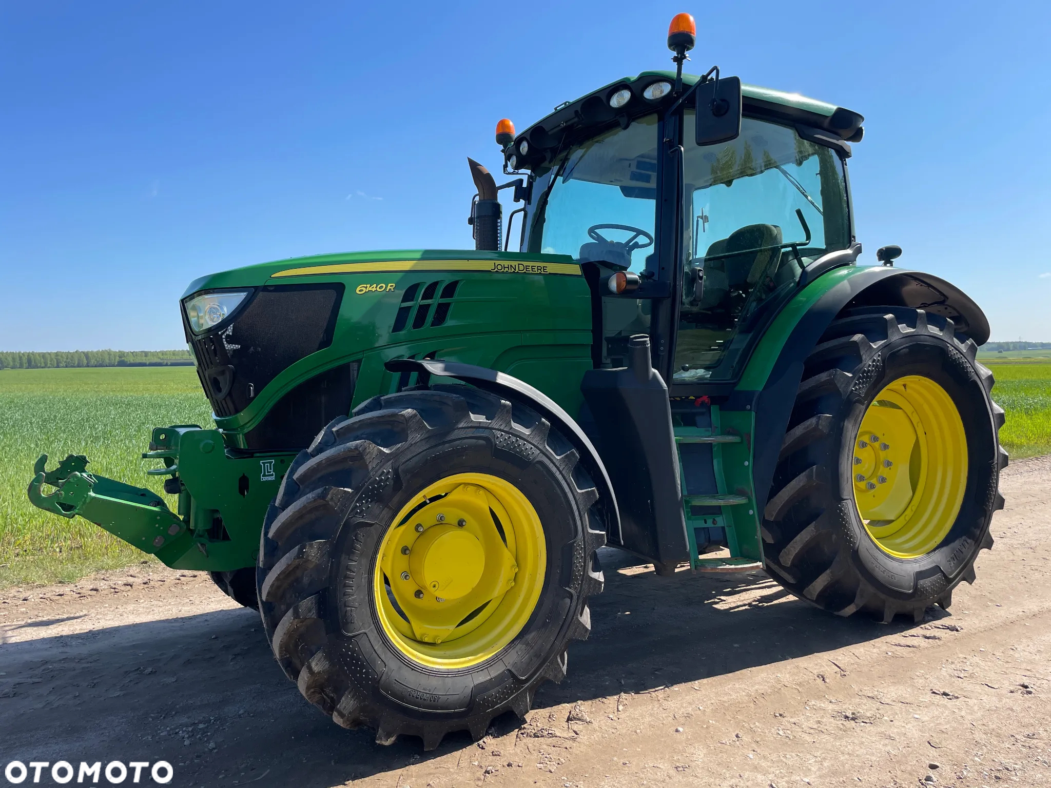 John Deere 6140R - 8