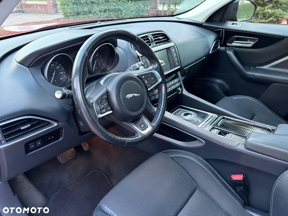 Jaguar F-Pace 20d AWD R-Sport - 14