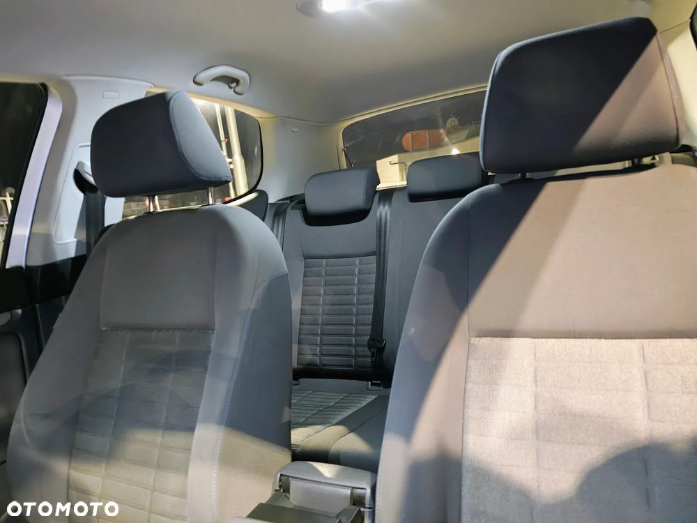 Volkswagen Golf 1.6 Automatik Goal - 24