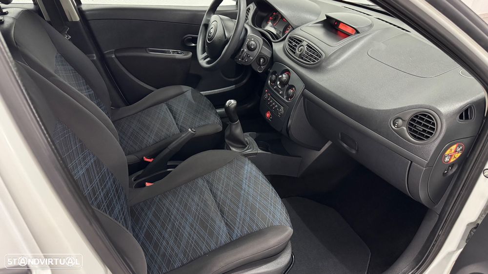 Renault Clio 1.2 16V Dynamique - 8