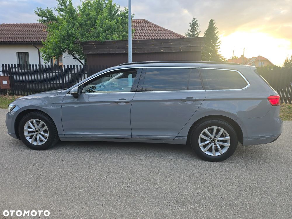 Volkswagen Passat - 2
