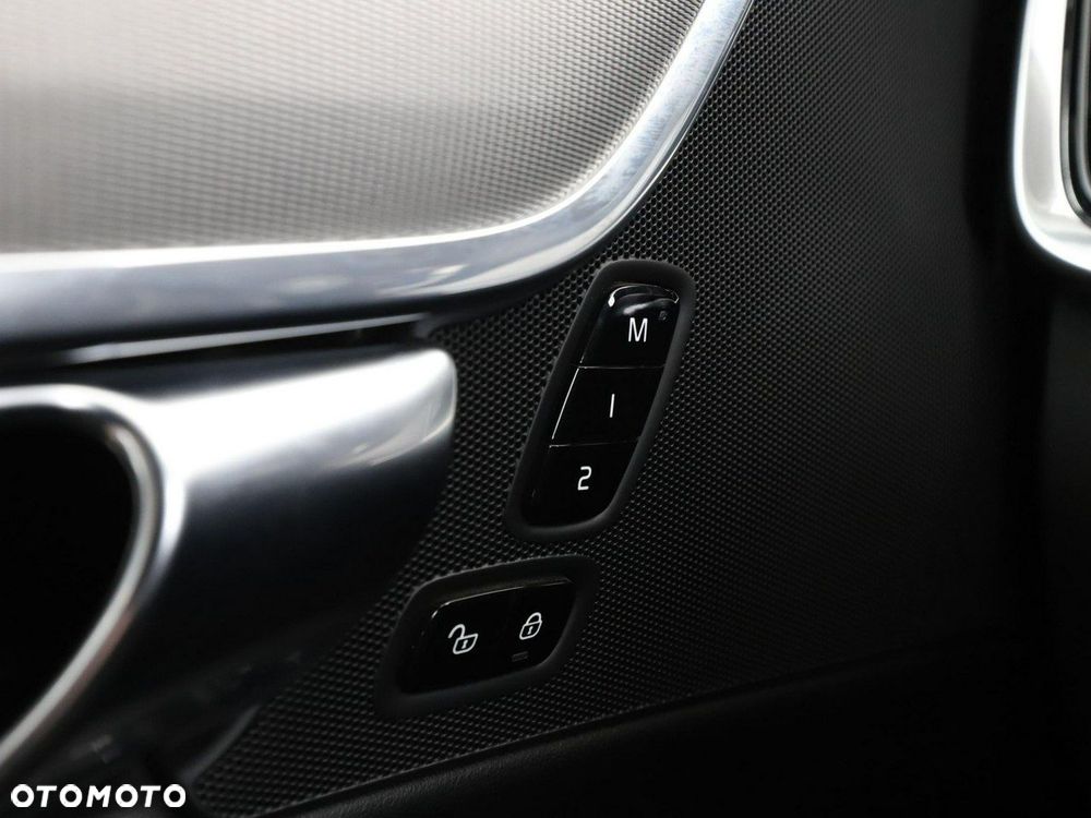 Volvo S90 D5 AWD Inscription - 36