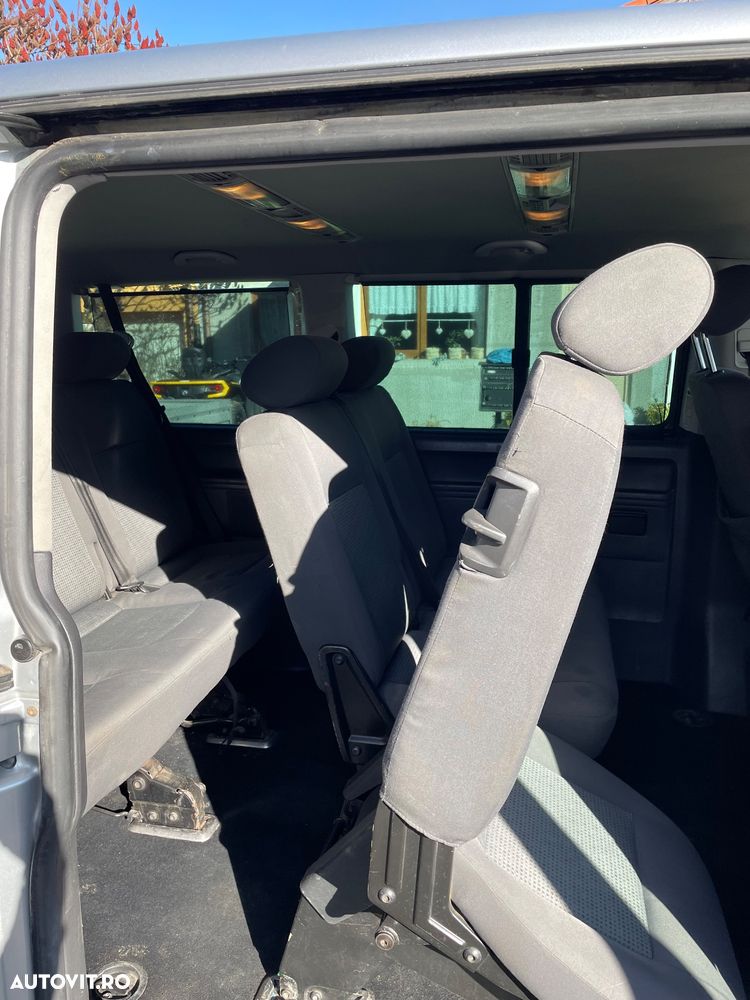 Volkswagen Transporter Caravelle Kurz DPF Comfortline - 13