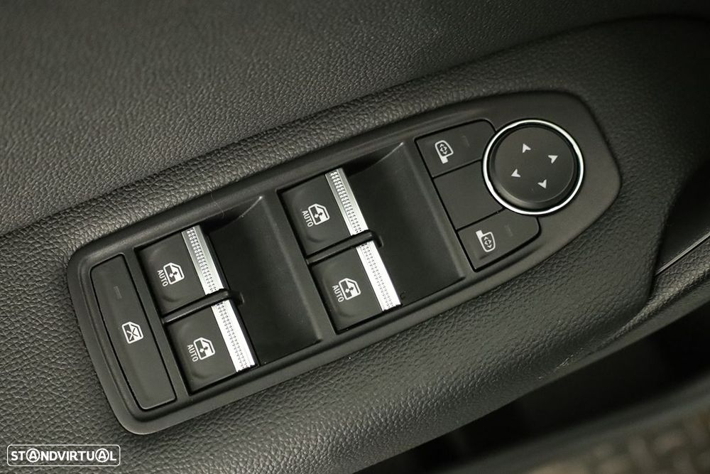 Renault Captur 1.0 TCe Techno Bi-Fuel - 22