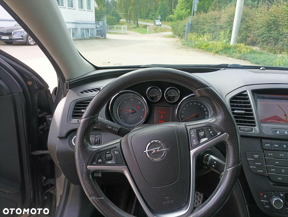 Opel Insignia 2.0 CDTI - 10