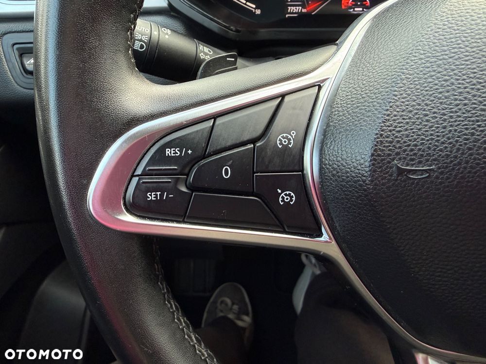 Renault Captur - 17