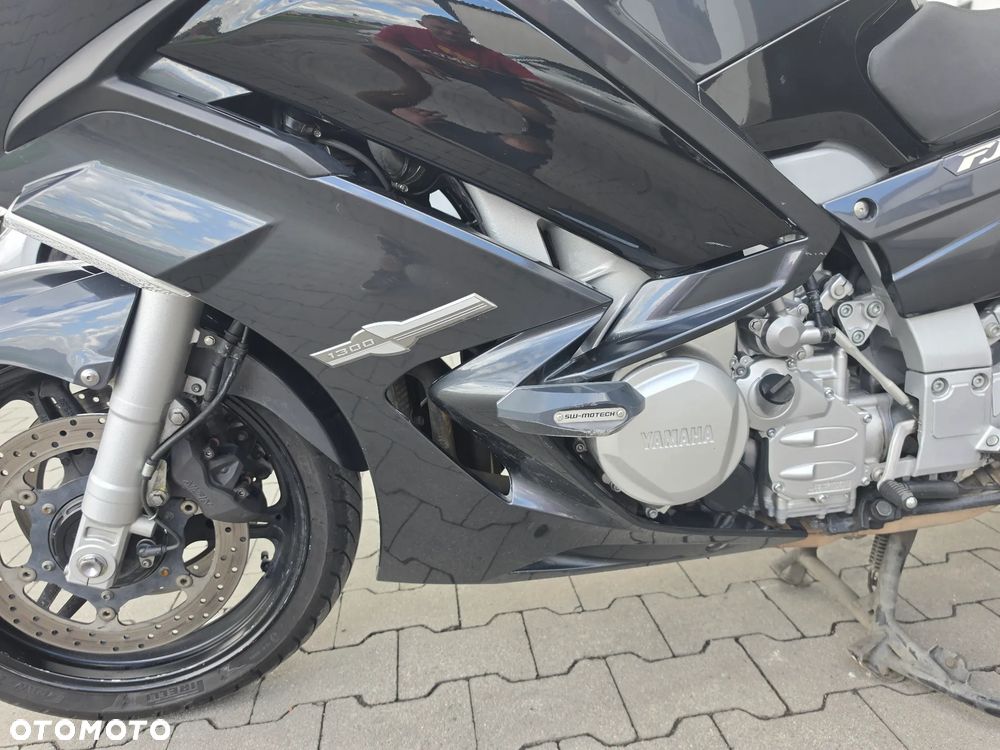 Yamaha FJR - 11