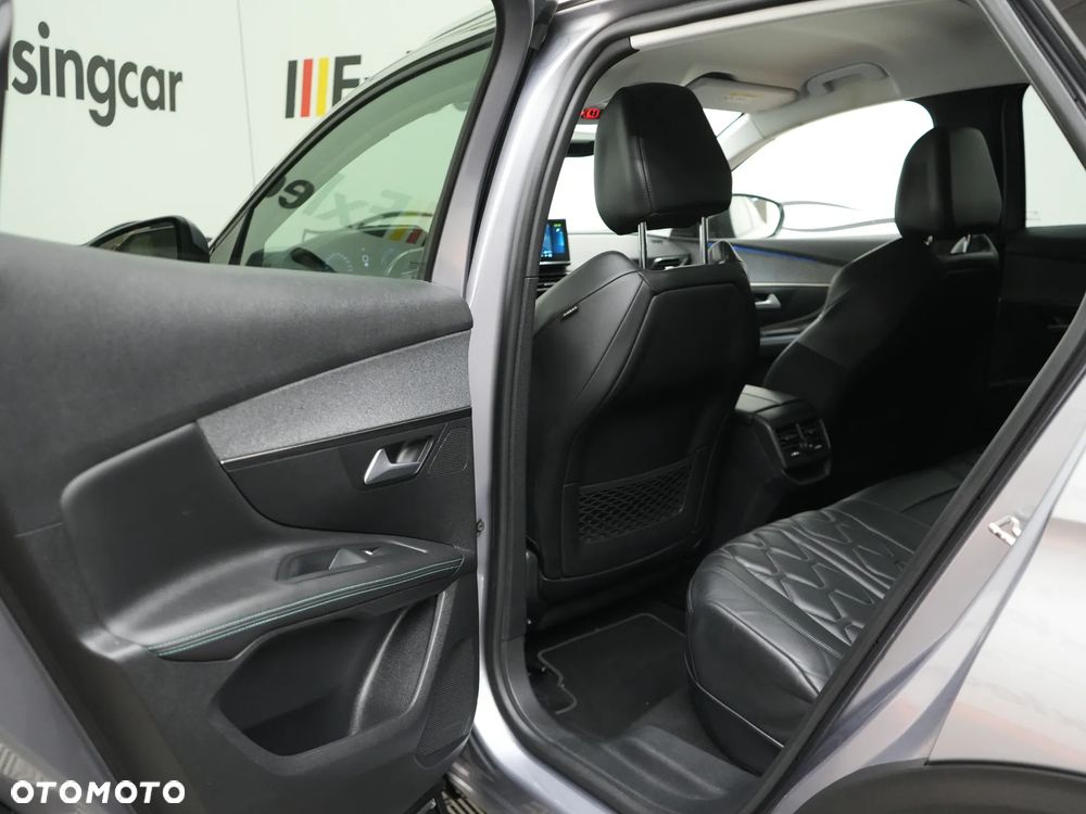 Peugeot 3008 225 e-EAT8 Allure - 29