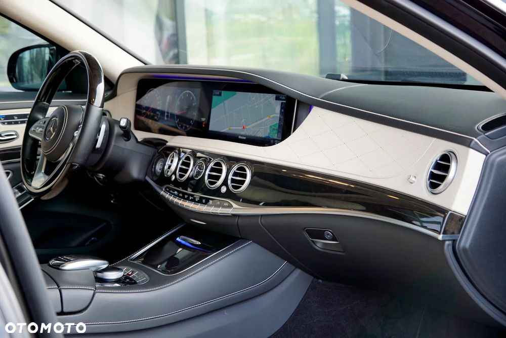 Mercedes-Benz Klasa S 560 4-Matic L 9G-TRONIC - 24