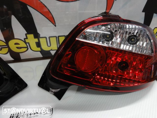 Farois / Farolins Peugeot 206 fundo vermelho cristal C/2 anos de garantia - 5