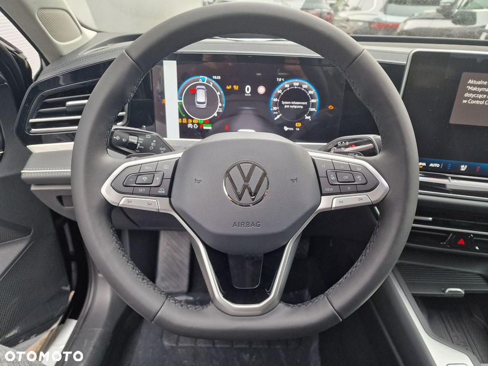 Volkswagen Passat - 22