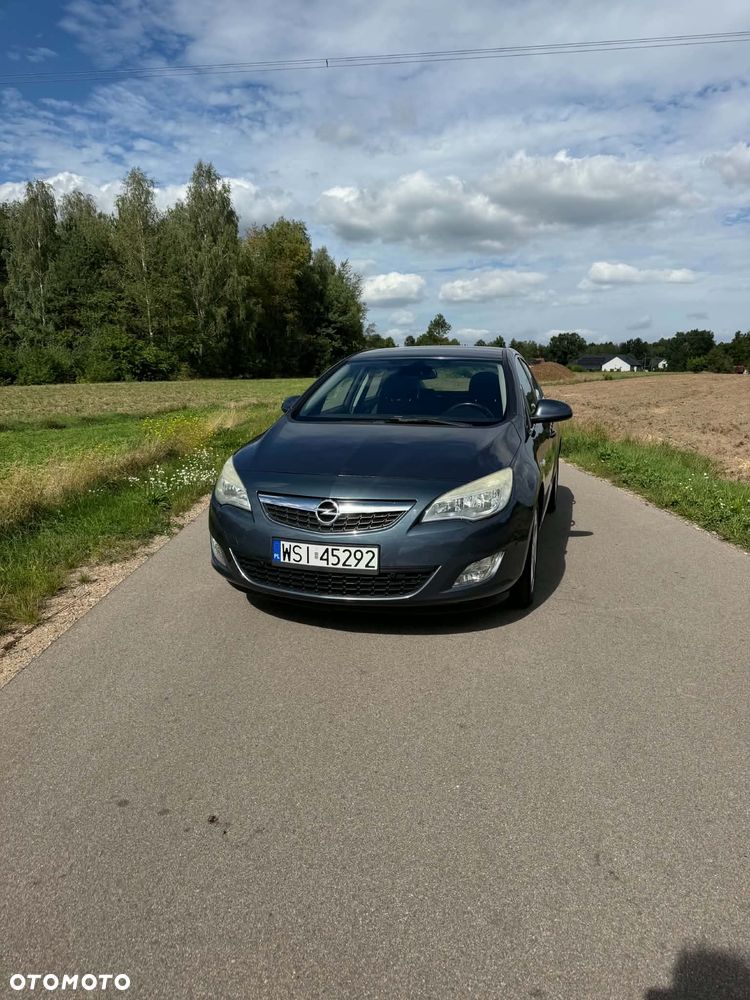 Opel Astra - 2