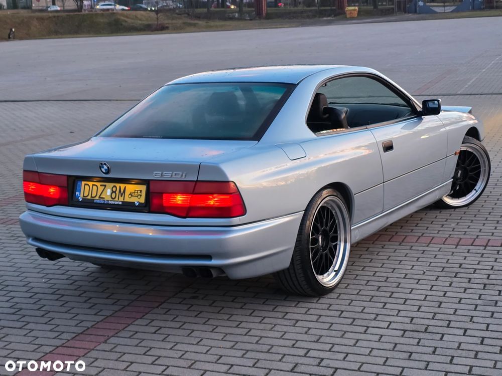 BMW Seria 8 - 11