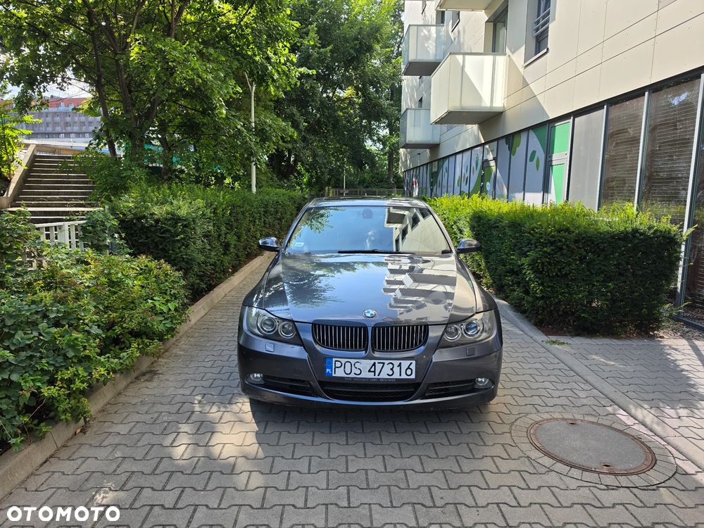 BMW Seria 3 325i - 3