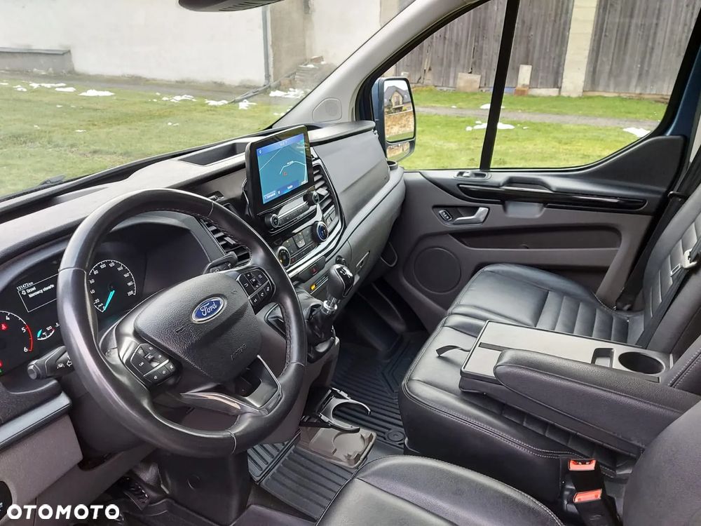 Ford CUSTOM TRAIL - 18