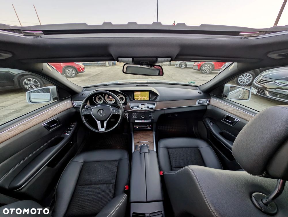 Mercedes-Benz Klasa E 350 BlueTEC 4Matic 7G-TRONIC - 26