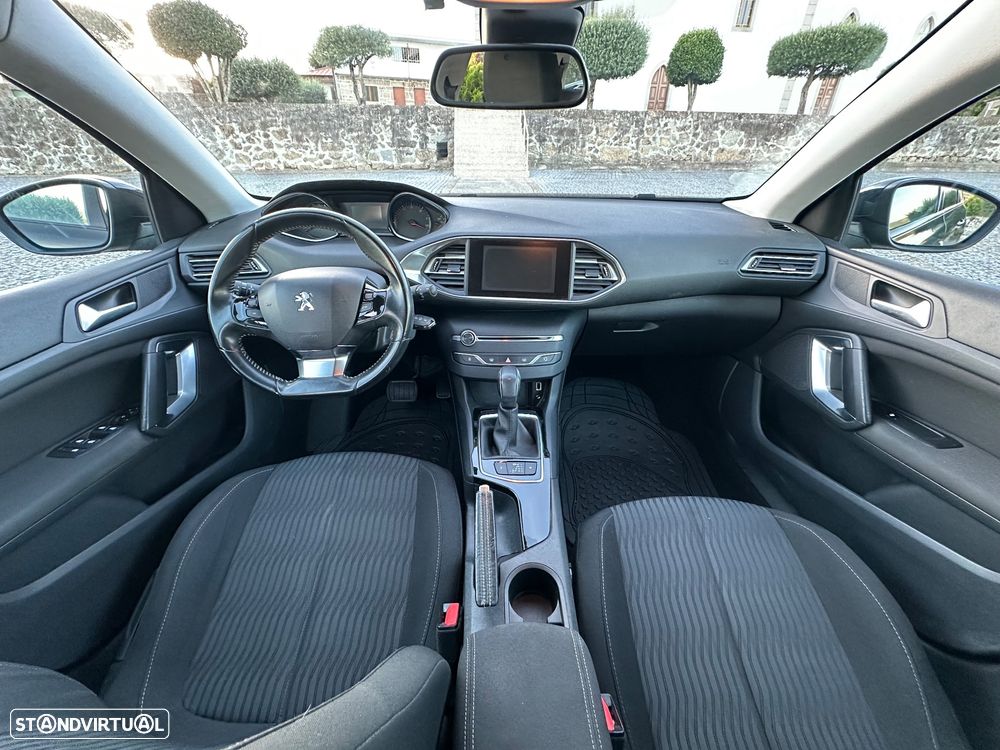 Peugeot 308 SW BlueHDi 120 EAT6 Stop & Start Active - 26