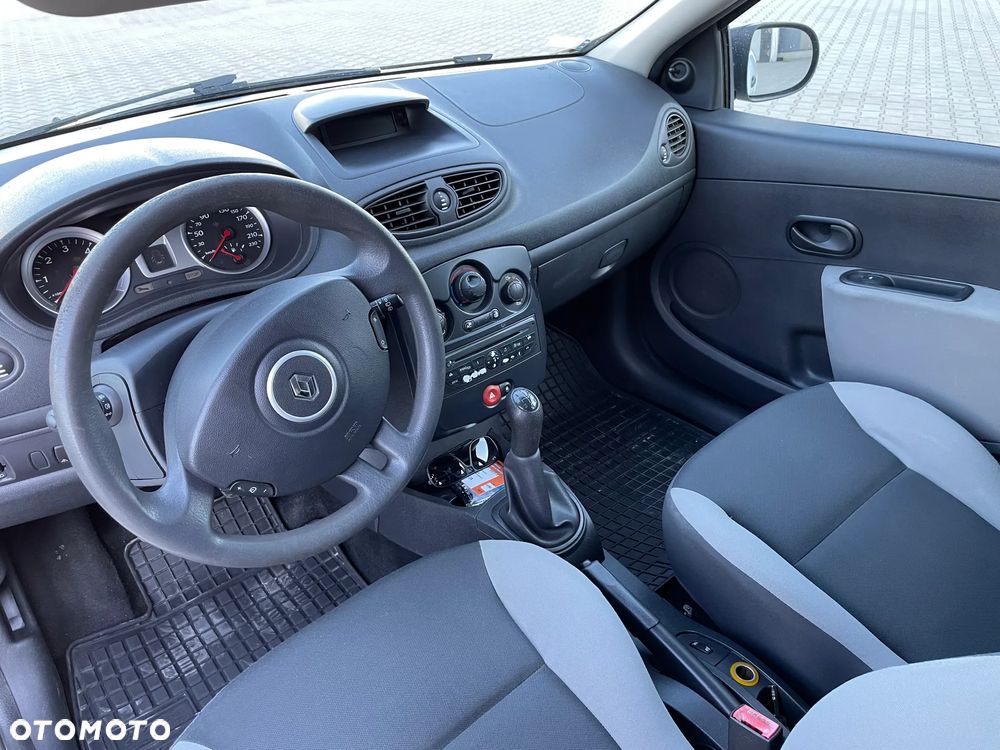 Renault Clio - 13