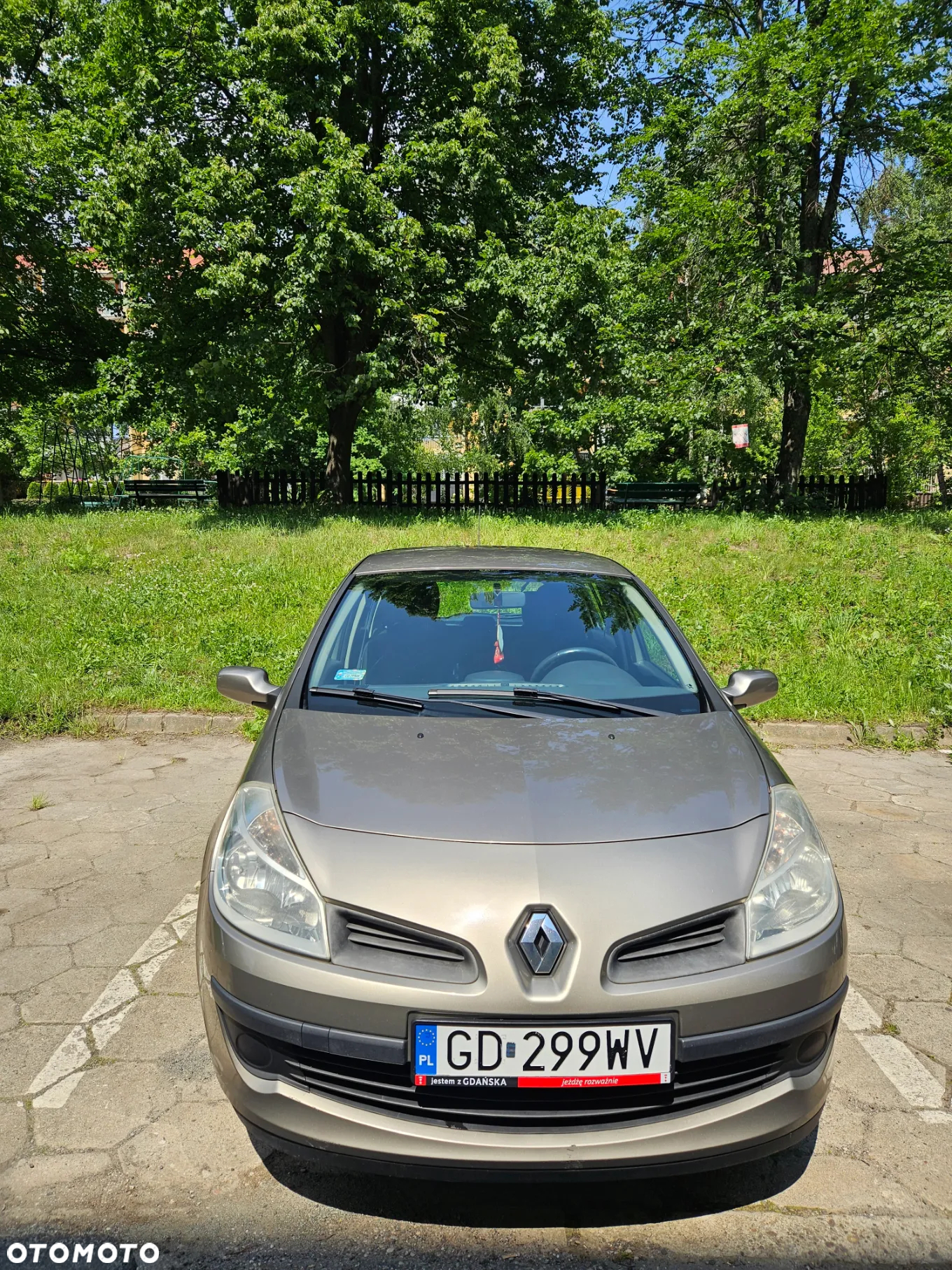 Renault Clio - 2