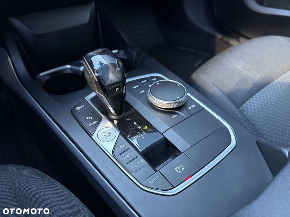 BMW Seria 1 - 16