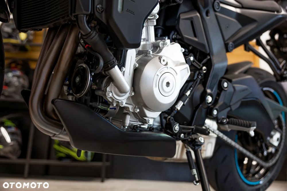 CFMoto NK - 18