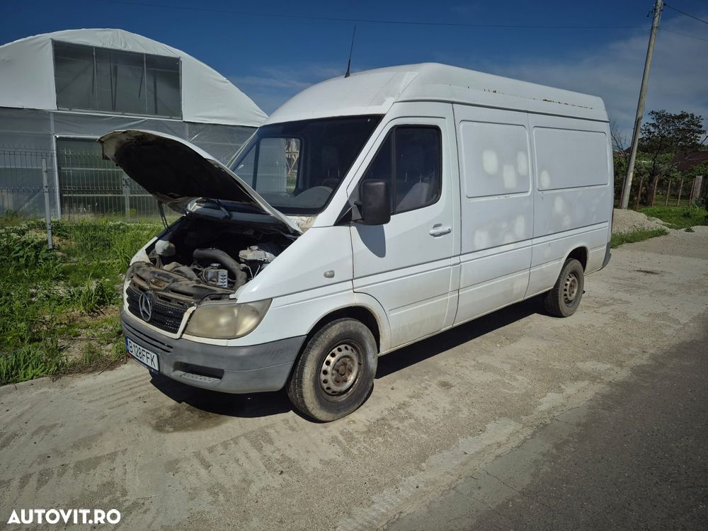 Mercedes-Benz Sprinter - 1