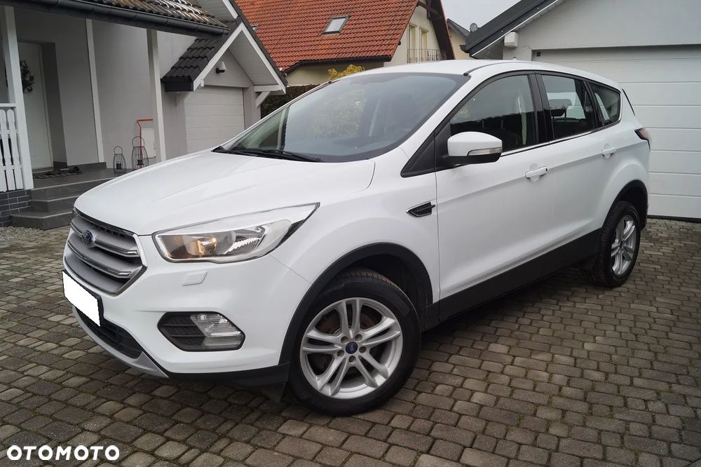 Ford Kuga 1.5 EcoBoost 2x4 Cool & Connect - 1