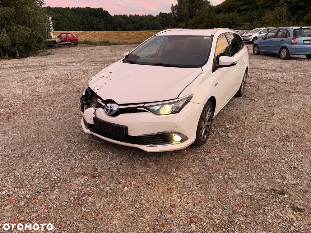 Toyota Auris - 4