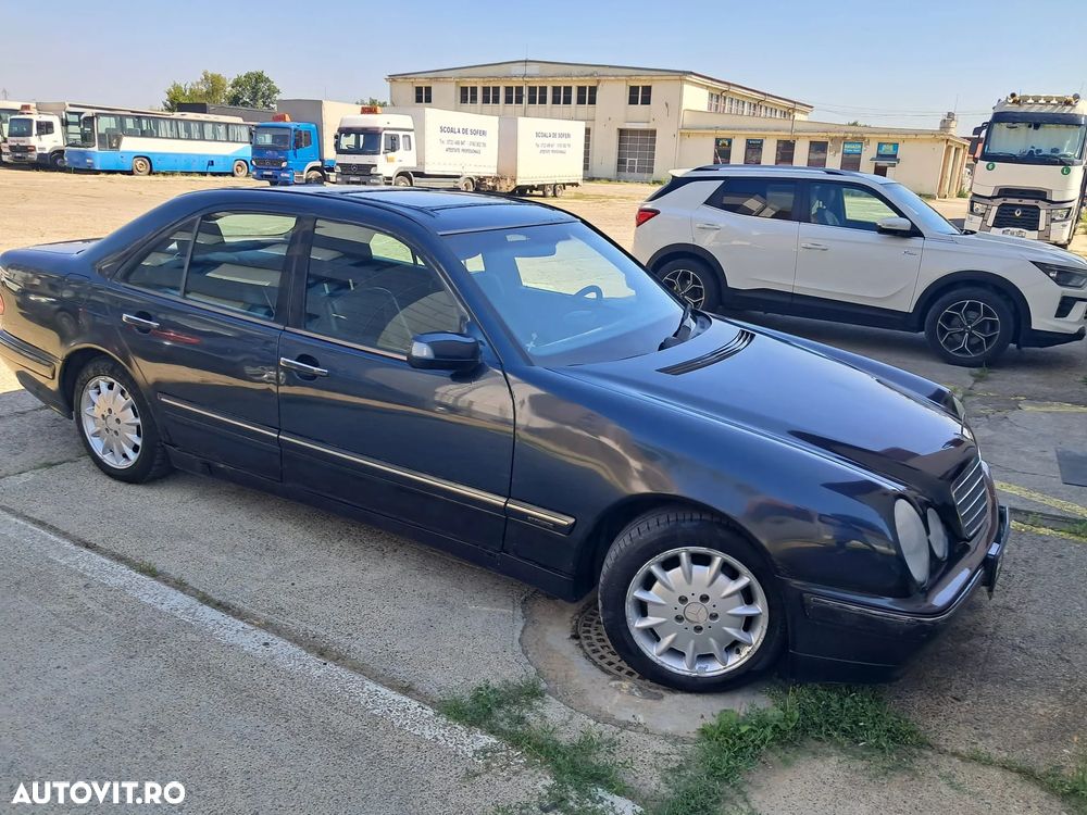 Mercedes-Benz E - 2