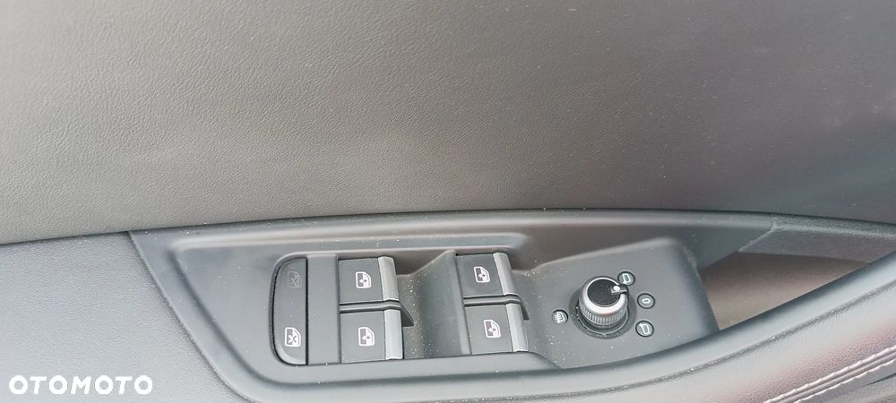 Audi A4 Limousine 35 TFSI mHEV S Line S tronic - 18