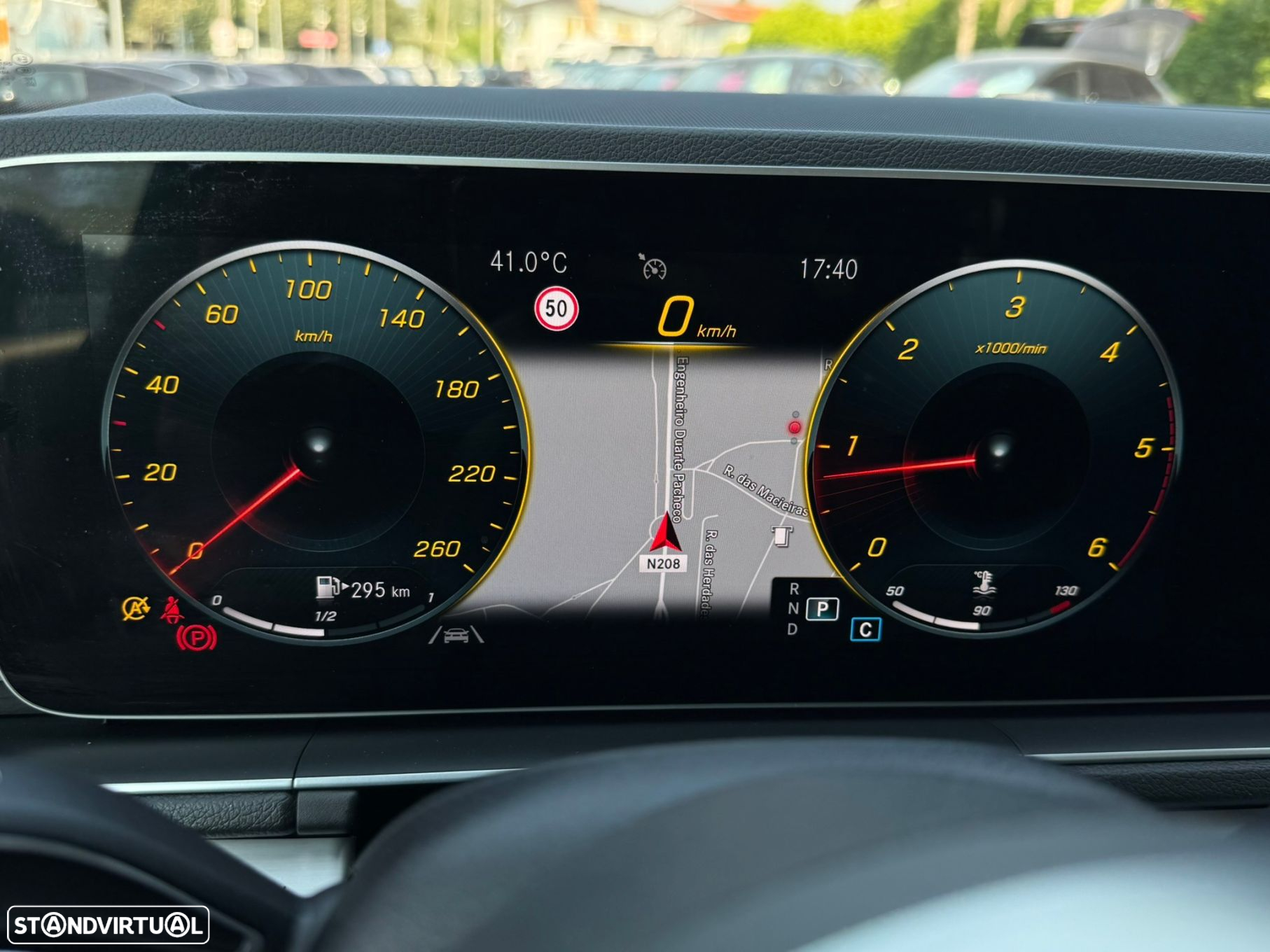 Mercedes-Benz GLE 300 d 4Matic - 36