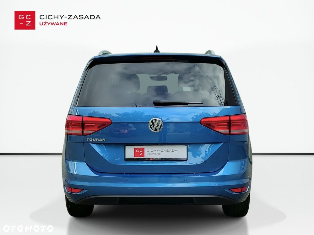Volkswagen Touran - 4