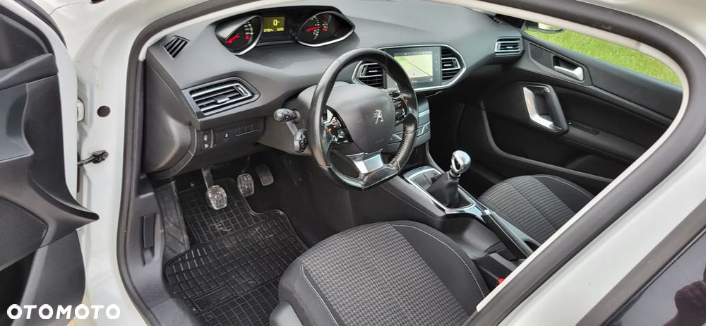 Peugeot 308 - 19