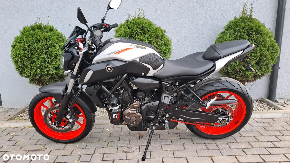 Yamaha MT - 4